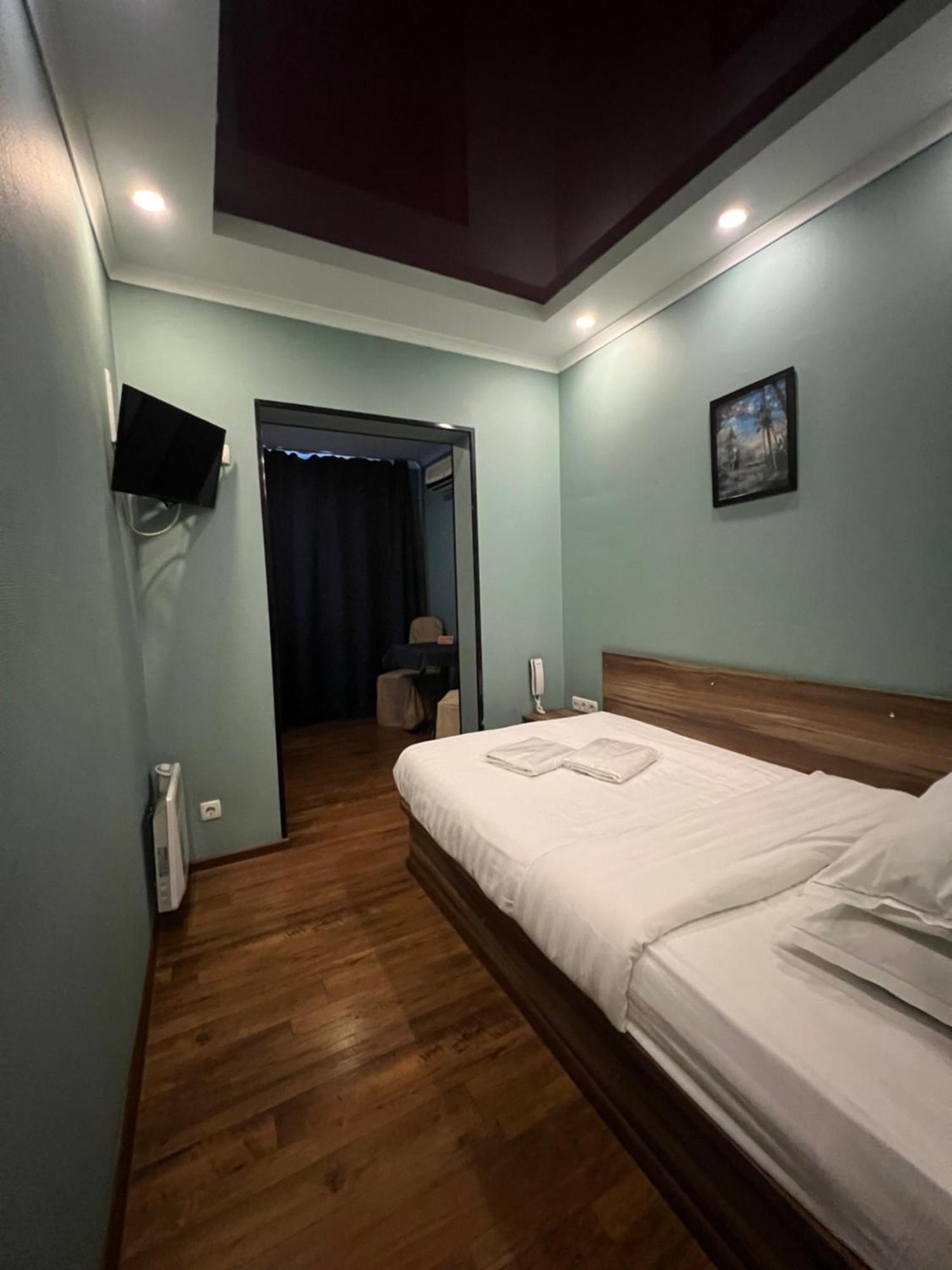 Salut Hotel บิชเคก ภายนอก รูปภาพ
