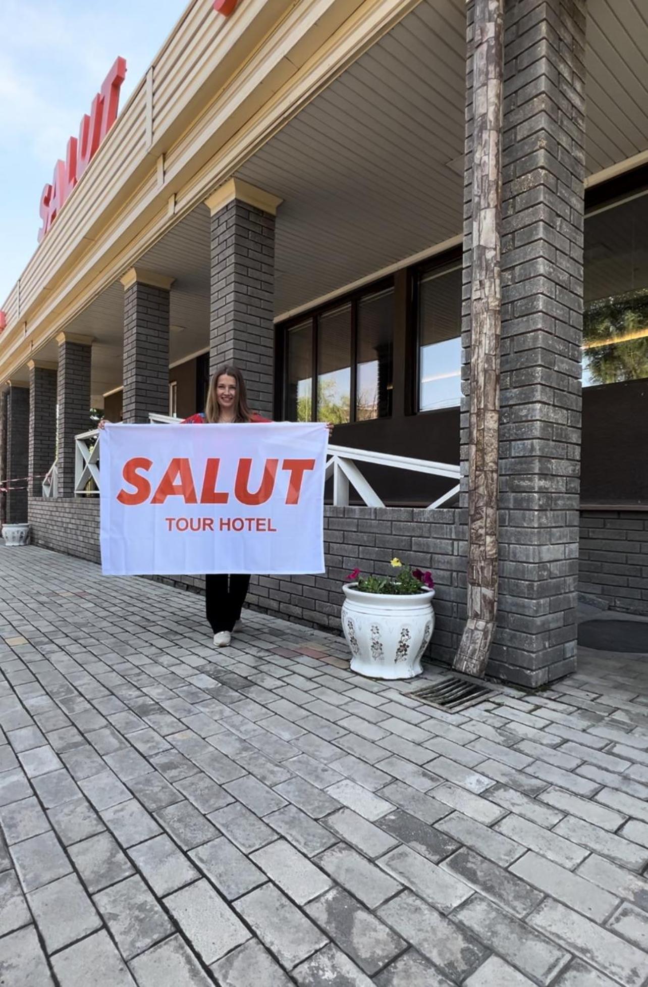 Salut Hotel บิชเคก ภายนอก รูปภาพ