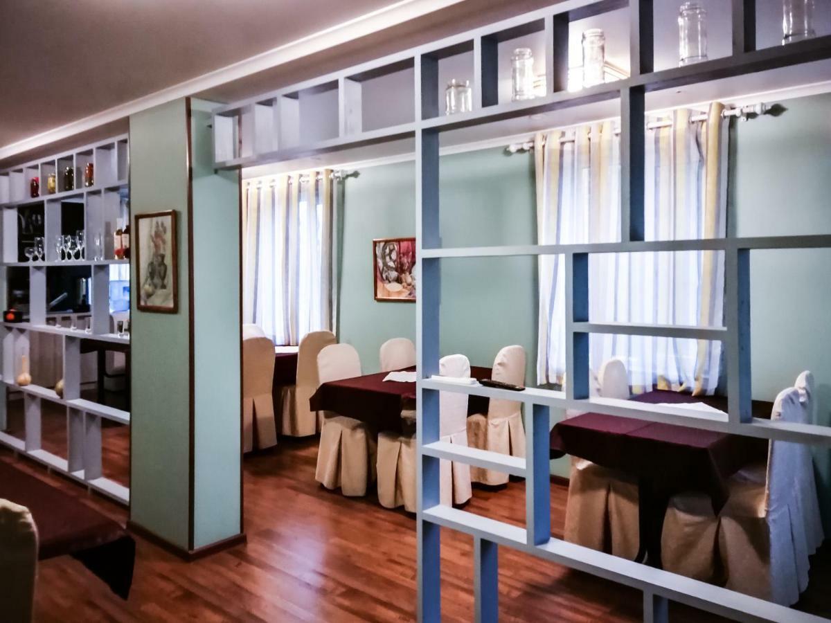Salut Hotel บิชเคก ภายนอก รูปภาพ