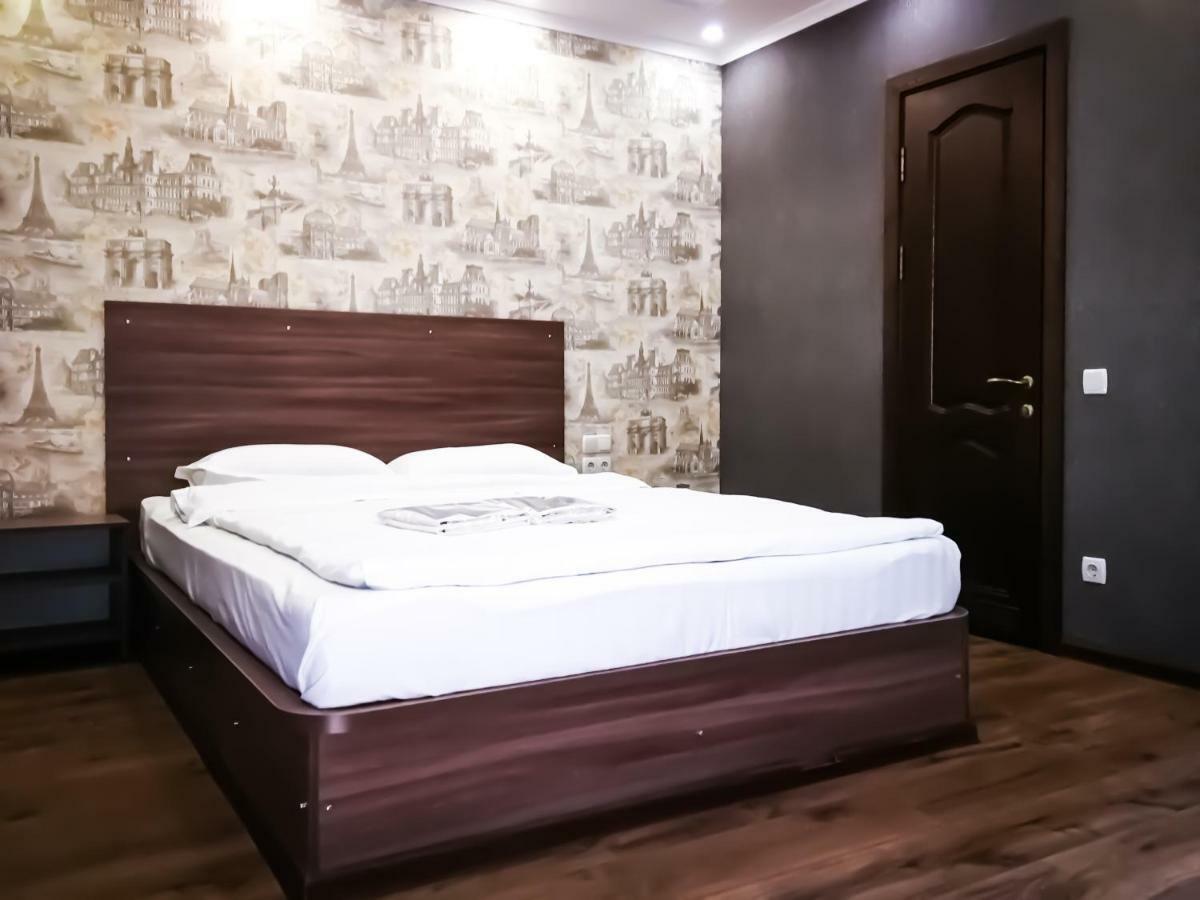 Salut Hotel บิชเคก ภายนอก รูปภาพ