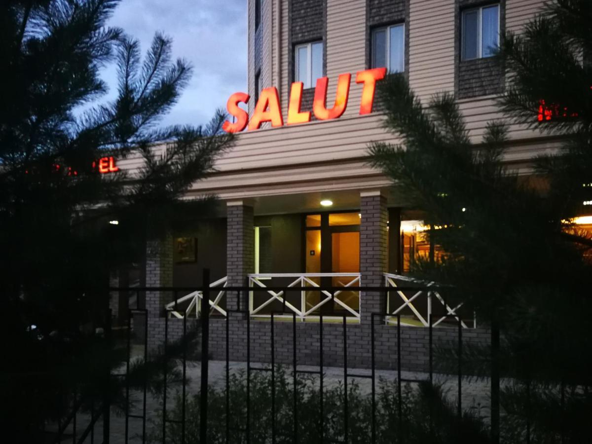 Salut Hotel บิชเคก ภายนอก รูปภาพ